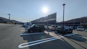 福井県池田町_垂直型太陽光発電